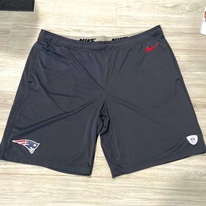 Nike Dri-Fit Patriots Practice Shorts size Large. Dark grey with logo.